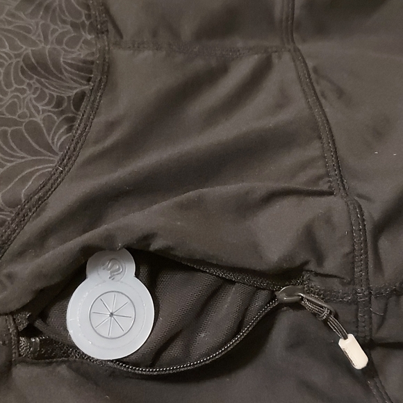 Lululemon active long sleeve top - Picture 5 of 5